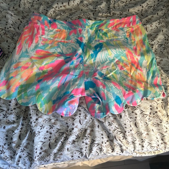 Lilly Pulitzer multicolored the buttercup 5”inseam shorts 4 - Picture 5 of 7